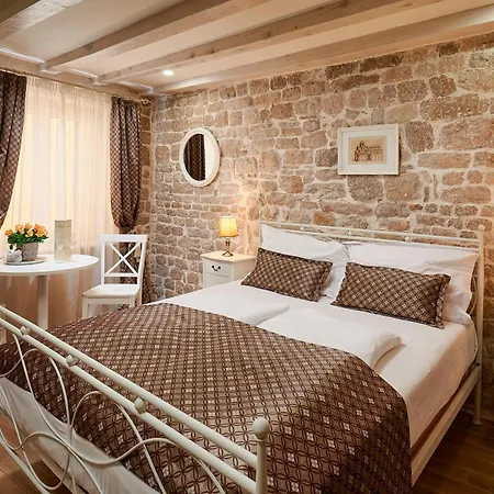 Rustic Apartments Sv Frane In The Old Town Šibenik Exterior foto