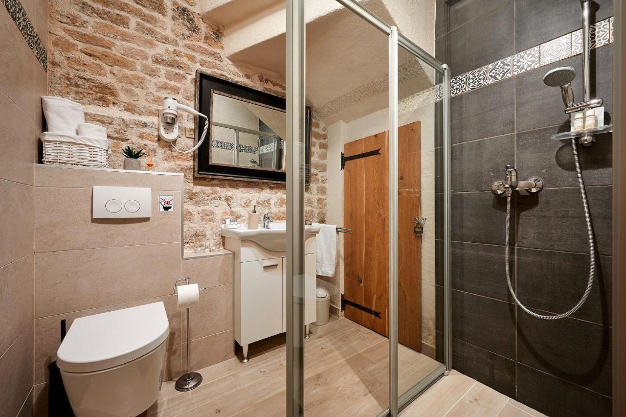 Rustic Sv Frane In The Old Town Apartment Sibenik