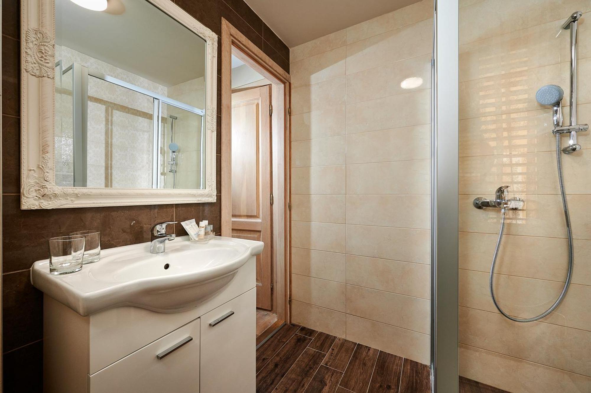 Apartment Rustic Sv Frane In The Old Town *